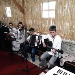 У Ђурђевим Ступовима одржан традиционални васкршњи пријем