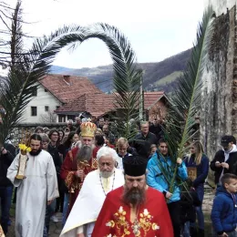 Епископ Јоаникије на празник Цвијети служио у Саборној цркви Светих Петра и Павла у Бијелом Пољу