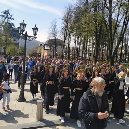 Хиљаде Бјелопољаца учествовало у Литији на празник Цвијети