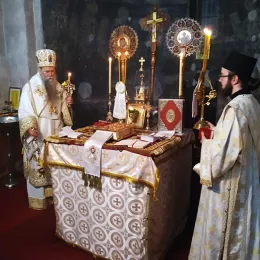 Васкрсење Господње прослављено у манастиру Ђурђеви Ступови