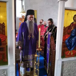 Литургија пређеосвећених дарова у манастиру Мајсторовина