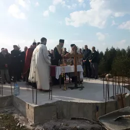 Освештан камен темељац за храм Светог апостола и јеванђелисте Луке