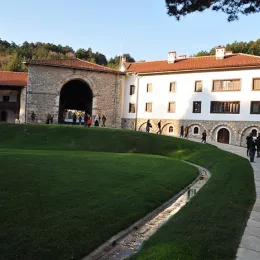 Додир са светињом, историјом и традицијом која оплемењује душу