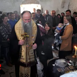 Епископ Јоаникије посјетио храм Светог Георгија у Дубровском