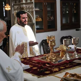 Васкрсење Господње прослављено литургијски у Саборном храму у Никшићу