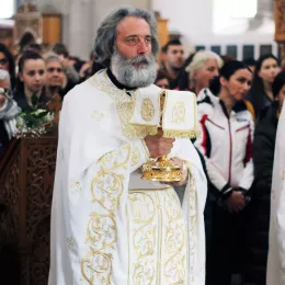 Васкрс свечано прослављен у никшићком Саборном храму