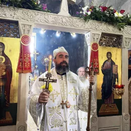 Света Архијерејска Литургија на Васкрсни понедјељак у Ђурђевим Ступовима