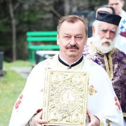 Епископ Методије на Благовијести у Пољима код Мојковца