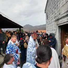 Епископ Методије на Благовијести у Пољима код Мојковца