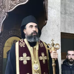 Епископ Методије служио вечерњу са изношењем Плаштанице у манастиру Ђурђеви Ступови