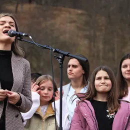 Владика Методије освештао храм Светог Апостола Томе у Подбишћу