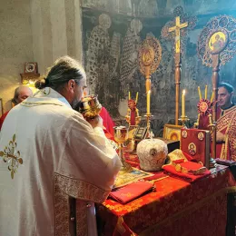 Епископ Методије на Велику суботу богослужио у Ђурђевим Ступовима