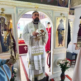 Светa Архијерејскa Литургијa у Кличеву