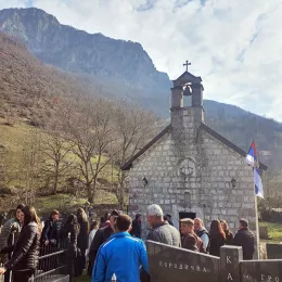 Празник Цвијети прослављен у парохији пивској у селу Стабна