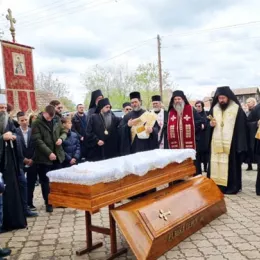 Заукопојена Литургија и опело поводом упокојења блаженопочивше Радојке Перић