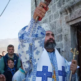 Епископ Методије на Благовијести богослужио у Пољима код Мојковца