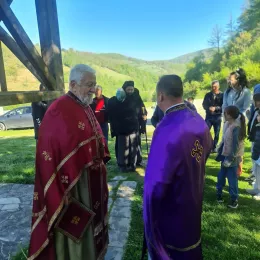 Епископ Методије на Велики понедељак богослужио у манастиру Мајсторовина