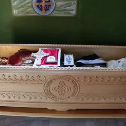 Мошти мајке Светог Василија Острошког у новом кивоту