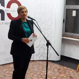 „Огледало и загонетка“