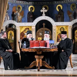 Представљање четворотомног издања ,,Свето Писмо и Свети Оци” Владике Јована Пурића