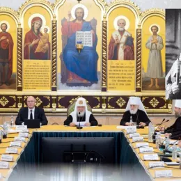 Стогодишњица од упокојења Светог Тихона