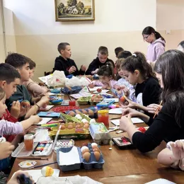 Радосни обичај украшавања јаја у сусрет Васкрсу