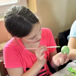 Радосни обичај украшавања јаја у сусрет Васкрсу