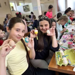 Радосни обичај украшавања јаја у сусрет Васкрсу