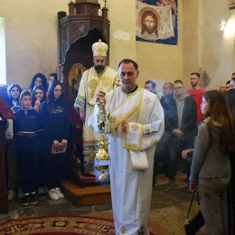 Архијерејска Литургија у манастиру Ђурђеви СтуповиАрхијерејска Литургија у манастиру Ђурђеви Ступови