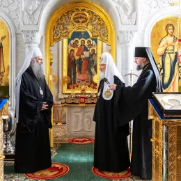 Патријарх српски г. Порфирије разговарао Патријархом московским и све Русије г. Кирилом