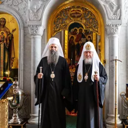 Патријарх српски г. Порфирије разговарао Патријархом московским и све Русије г. Кирилом