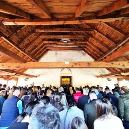 Васкрс прослављен у Бијелом Пољу