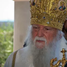 У манастиру Дајбабе освештано спомен обиљежје Царским страстотерпцима Романовима