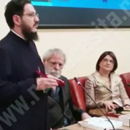 НА МЕЂУНАРОДНОМ ФЕСТИВАЛУ ПОЕЗИЈЕ У РУМУНИЈИ МИЛУТИН МИЋОВИЋ ДОБИО ГЛАВНУ НАГРАДУ