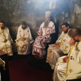 Епископ Јоаникије богослужио је на Томину недјељу у манастиру Ђурђеви Ступови