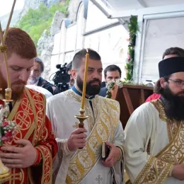 Свети Василије прослављен у острошкој светињи