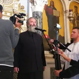 Молебан за ослобађање утамниченог Епископа Јоаникија и свештеника (ВИДЕО)