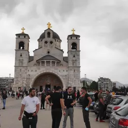 О. Гојко Перовић: Ако до сјутра не пусте Владику Јоаникија, нека нас све хапсе
