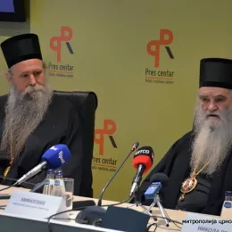 maj-2020-mitropolit-amfilohije-i-vladika-joanikije-za-dan