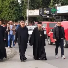 Беранци пред Судом бране своје свештенство