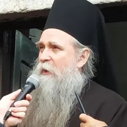 Владика Јоаникије за “Блиц”