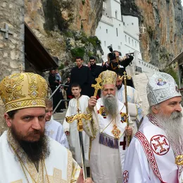 Прослава празника Светог Василија Острошког у острошкој светињи