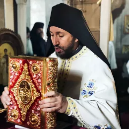 Епископ Јоаникије служио у манастиру Ђурђеви Ступови 