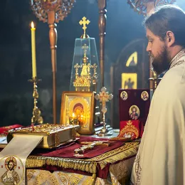 Епископ Јоаникије на Васкрс богослужио у манастиру Ђурђеви Ступови