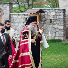 Епископ Јоаникије на Васкрс богослужио у манастиру Ђурђеви Ступови