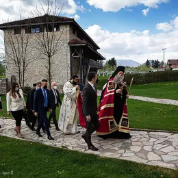 Епископ Јоаникије на Васкрс богослужио у манастиру Ђурђеви Ступови