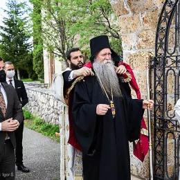 Епископ Јоаникије на Васкрс богослужио у манастиру Ђурђеви Ступови