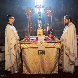 Епископ Јоаникије на Васкрс богослужио у манастиру Ђурђеви Ступови