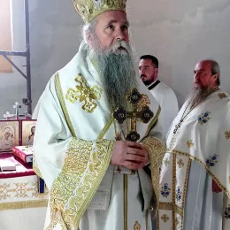 Владика Јоаникије служио помен невиним муринским жртвама