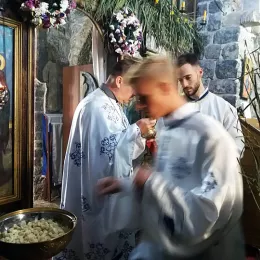 Литургија на Томину недјељу у цркви Светих апостола Петра и Павла